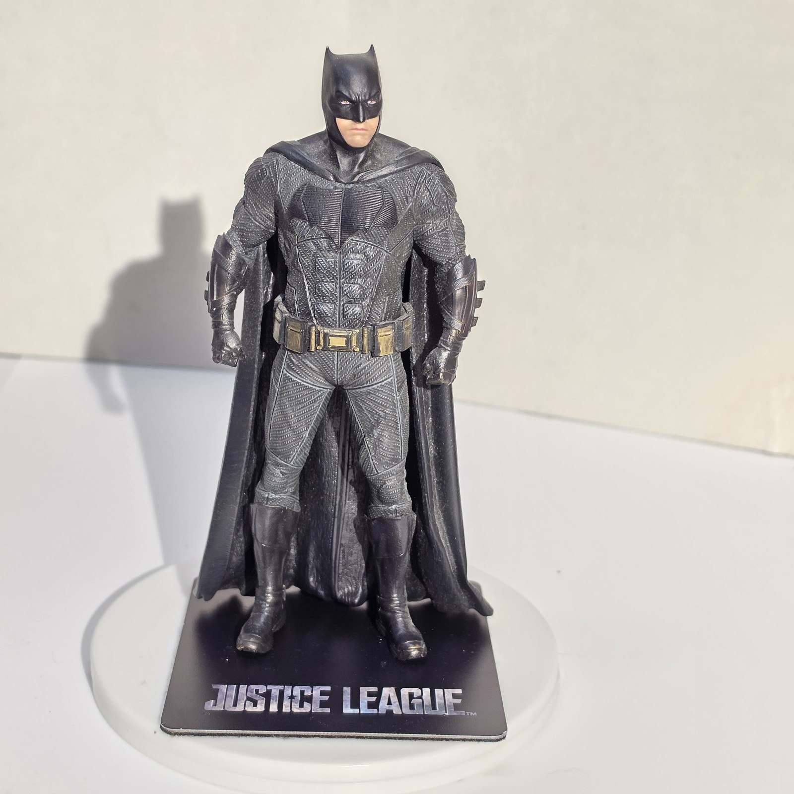 Justice League Movie 1/10 Scale Batman Statue - Kotobukiya ArtFX+ DC Justice League Movie 1/10 Scale Batman Statue - Kotobukiya ArtFX+ DC