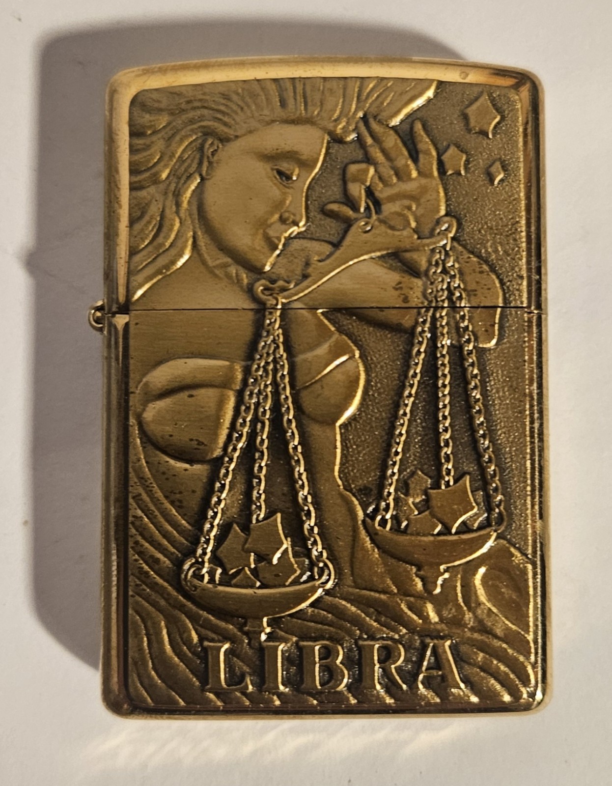 VTG RARE ZIPPO LIBRA ZODIAC SERIES DESIGN BARRETT SMYTHE BRASS 2000 VTG RARE ZIPPO LIBRA ZODIAC SERIES DESIGN BARRETT SMYTHE BRASS 2000