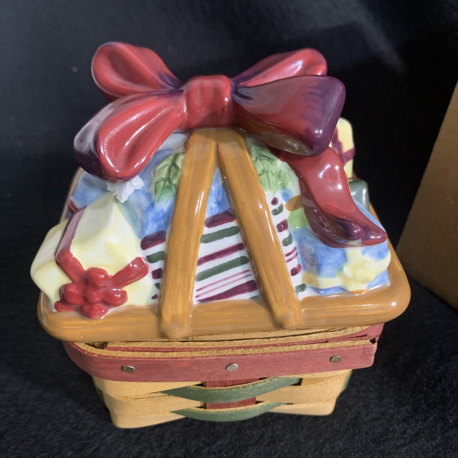 Longaberger~Hand Painted Holiday Lid w/Basket~Original Box~11254 Longaberger~Hand Painted Holiday Lid w/Basket~Original Box~11254