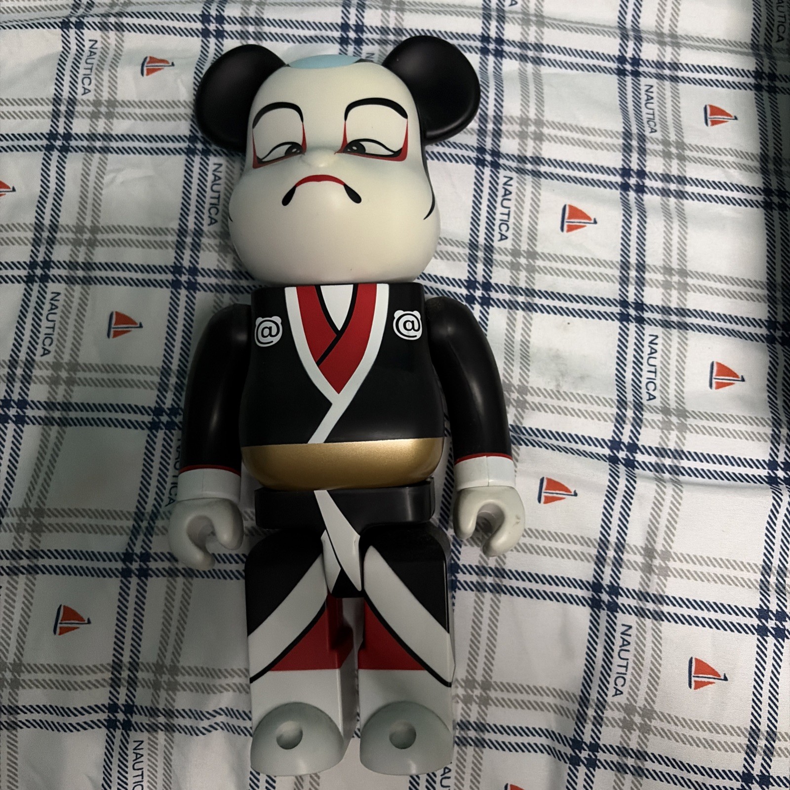 Medicom Toy Bearbrick 100% Kabuki Medicom Toy Bearbrick 100% Kabuki