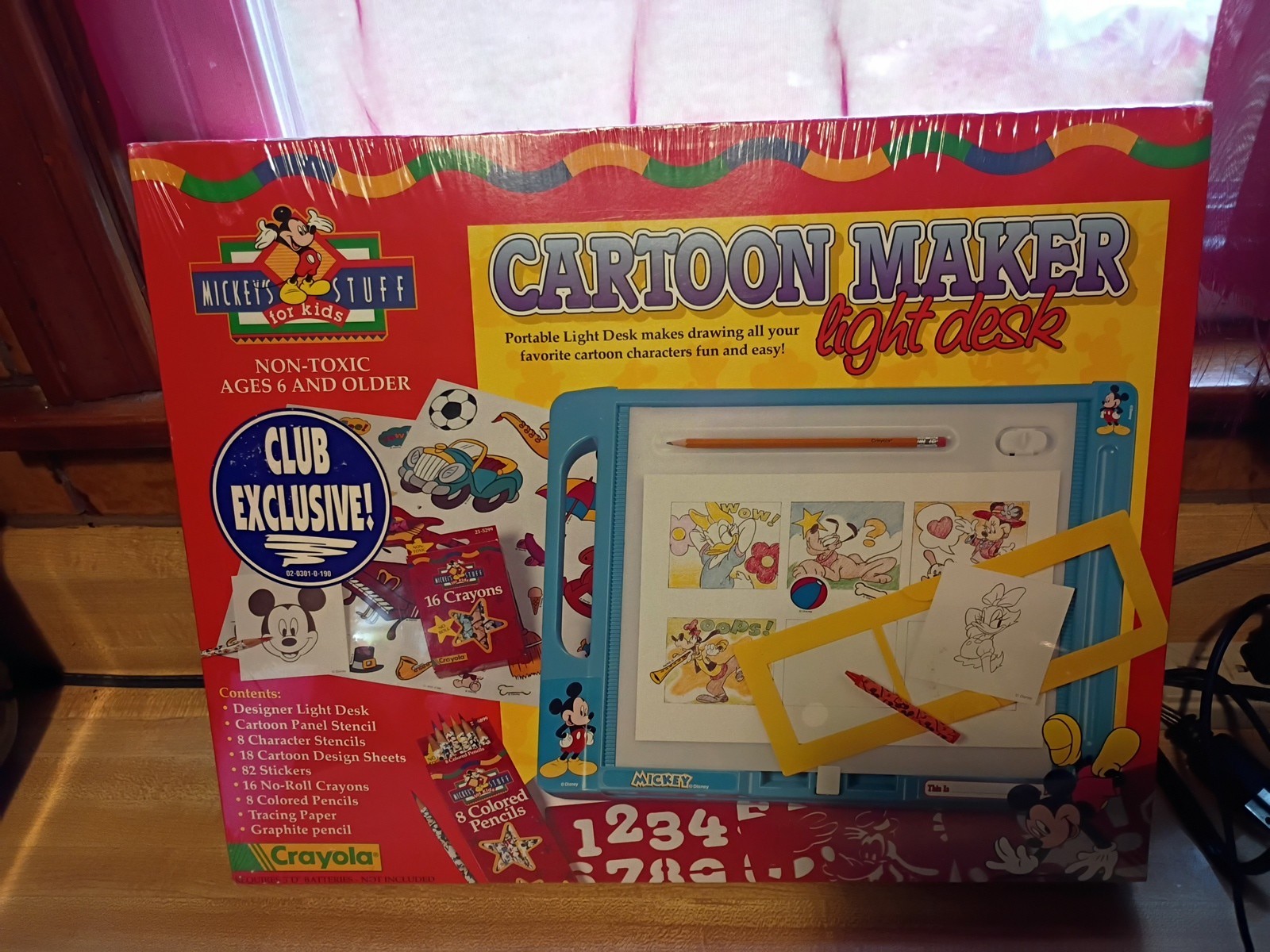 Vintage Mickey's Stuff for Kids Cartoon Maker Light Desk Vintage Mickey's Stuff for Kids Cartoon Maker Light Desk