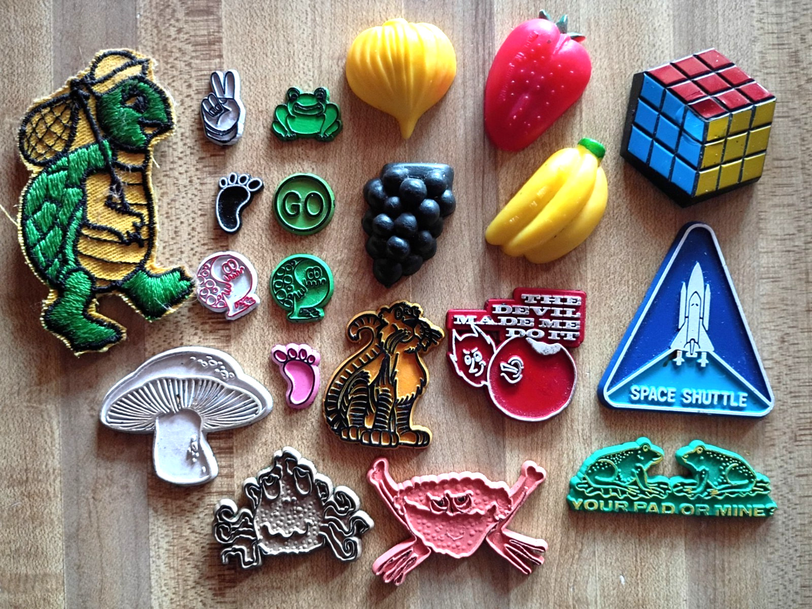 20pc Vintage Refrigerator Magnet Lot 1970\'s Freakies Gumball Mini Novelty 20pc Vintage Refrigerator Magnet Lot 1970\'s Freakies Gumball Mini Novelty