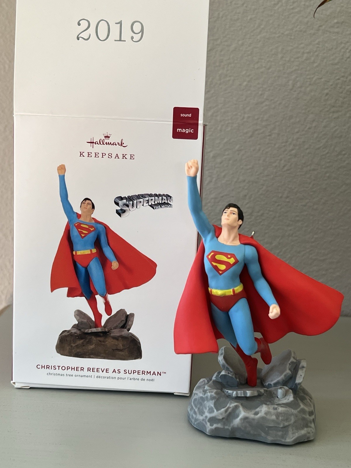 HALLMARK 2019 CHRISTOPHER REEVE AS SUPERMAN ORNAMENT HALLMARK 2019 CHRISTOPHER REEVE AS SUPERMAN ORNAMENT