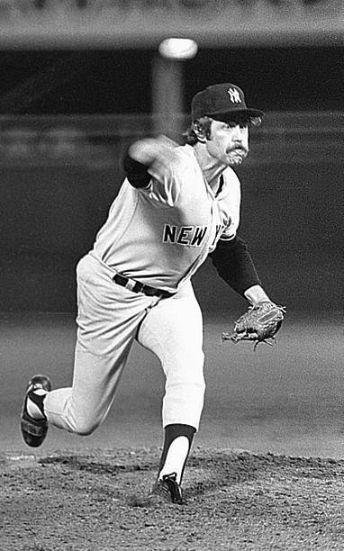 Jim Catfish Hunter Of The New York Yankees Pitching 1970s Old Baseball Photo