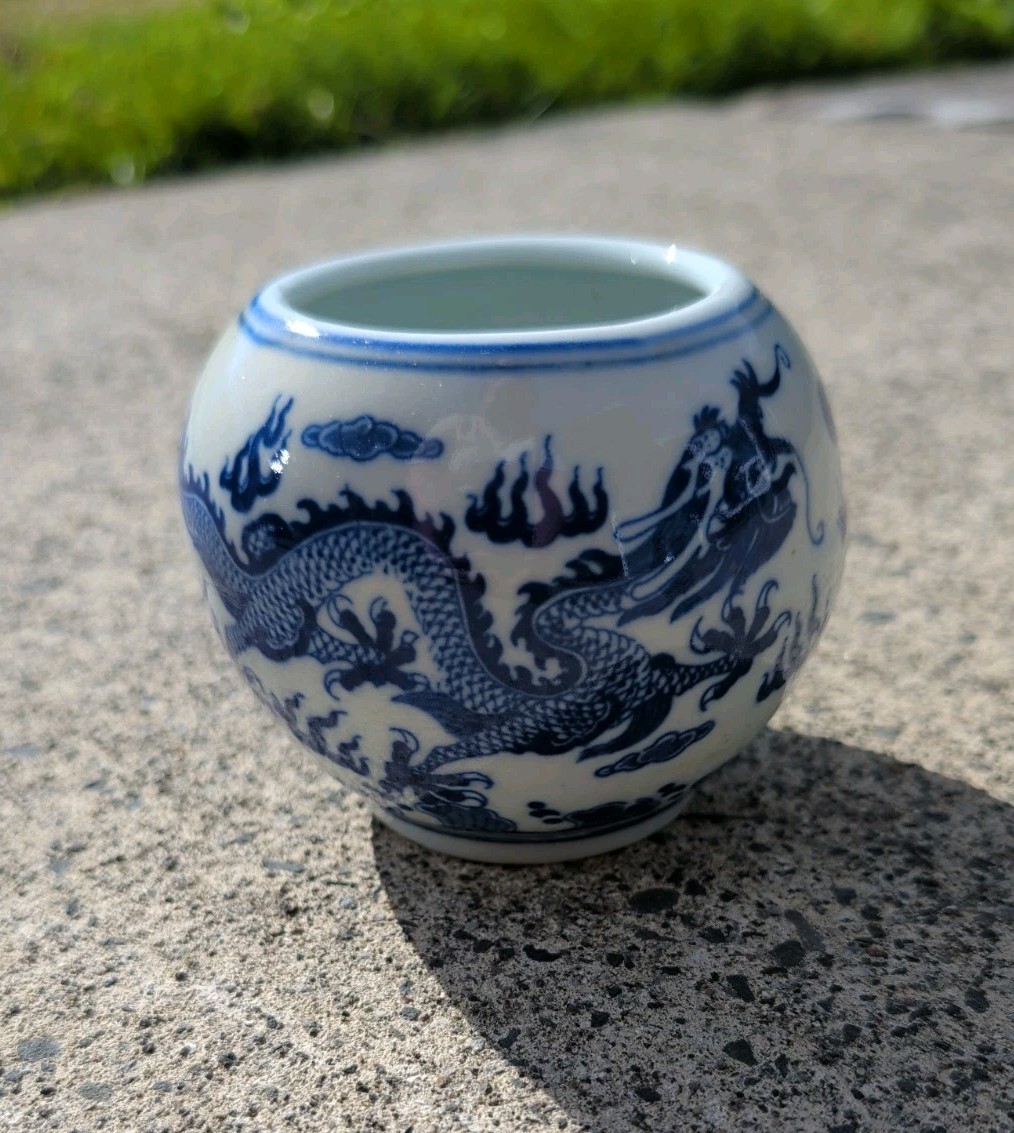 Chinese Blue & White Porcelain Dragon Jar Bowl Small Vintage M84 Chinese Blue & White Porcelain Dragon Jar Bowl Small Vintage M84