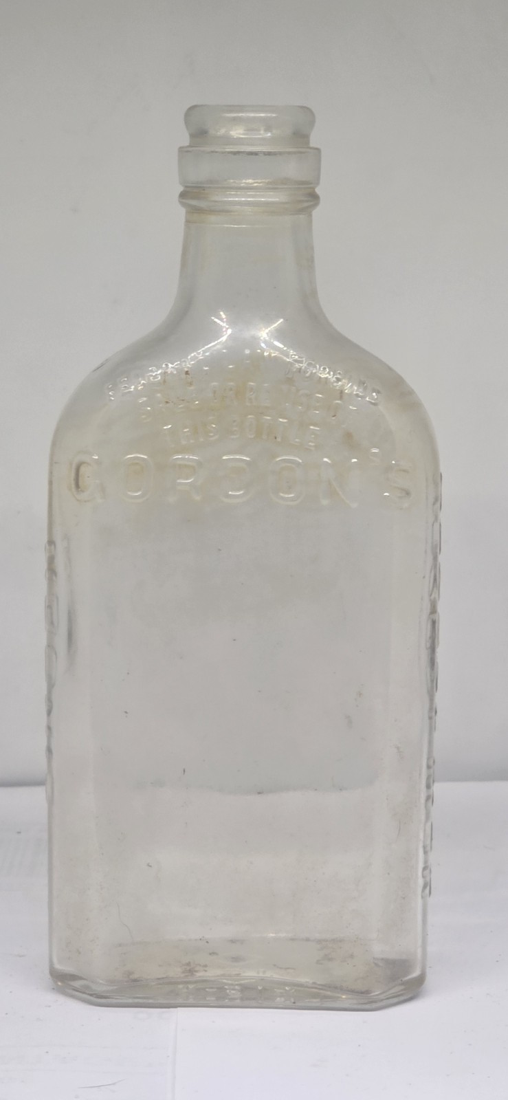 Antique GORDON\'S Embossed Liquor Bottle ~ Pint ~ Linden New Jersey Antique GORDON\'S Embossed Liquor Bottle ~ Pint ~ Linden New Jersey