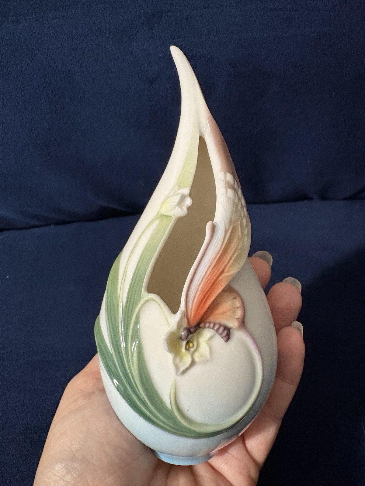 Franz Porcelain Butterfly Papillon Vase Signed Dimensional Hand Painted Franz Porcelain Butterfly Papillon Vase Signed Dimensional Hand Painted