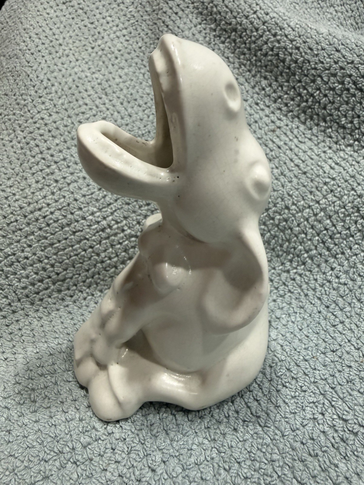 Vintage 1940s Red Wing Pottery Donkey Ash Receiver Model 876 White Antique Old Vintage 1940s Red Wing Pottery Donkey Ash Receiver Model 876 White Antique Old