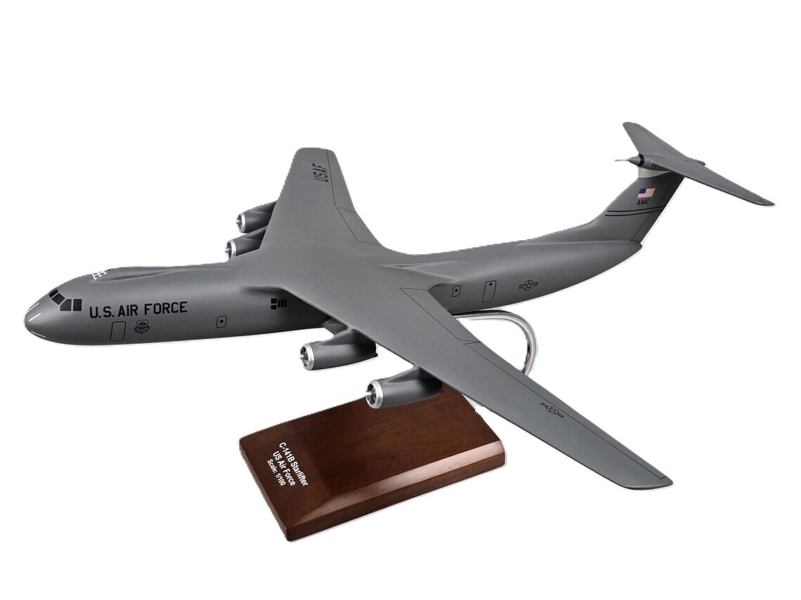 USAF Lockheed C-141B Starlifter AMC Low Viz Desk Display Model 1/100 SC Airplane USAF Lockheed C-141B Starlifter AMC Low Viz Desk Display Model 1/100 SC Airplane
