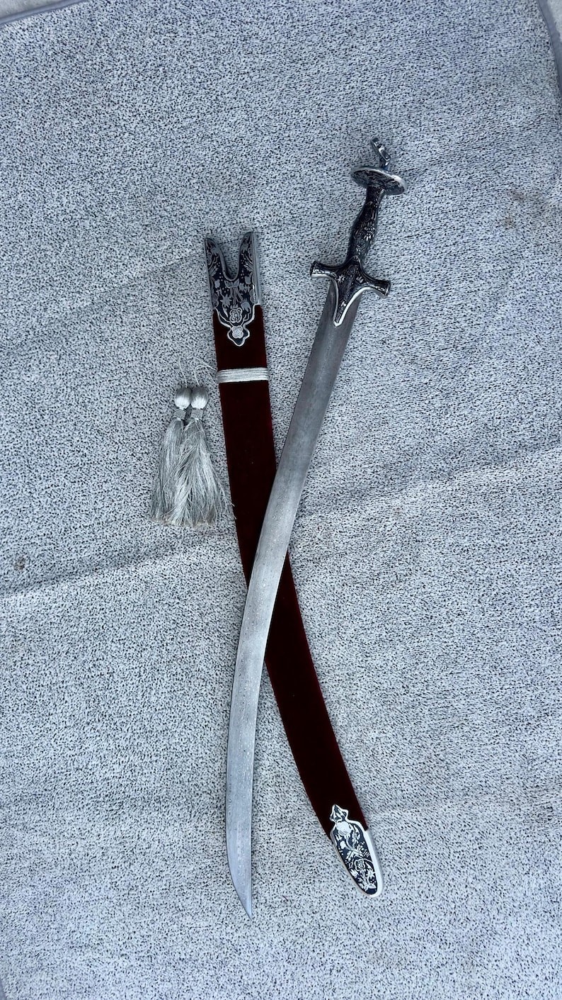 19th Century Indian Talwar Shamshir Sword Handmade Damascus Steel Collectible 19th Century Indian Talwar Shamshir Sword Handmade Damascus Steel Collectible