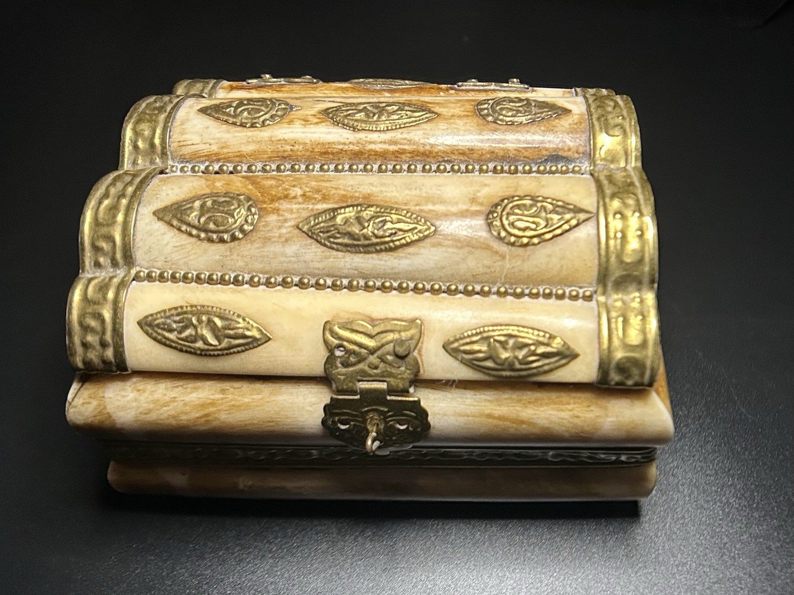 Vintage Handcrafted Camel Bone & Brass Trinket Box India Hinged 6\ Vintage Handcrafted Camel Bone & Brass Trinket Box India Hinged 6\