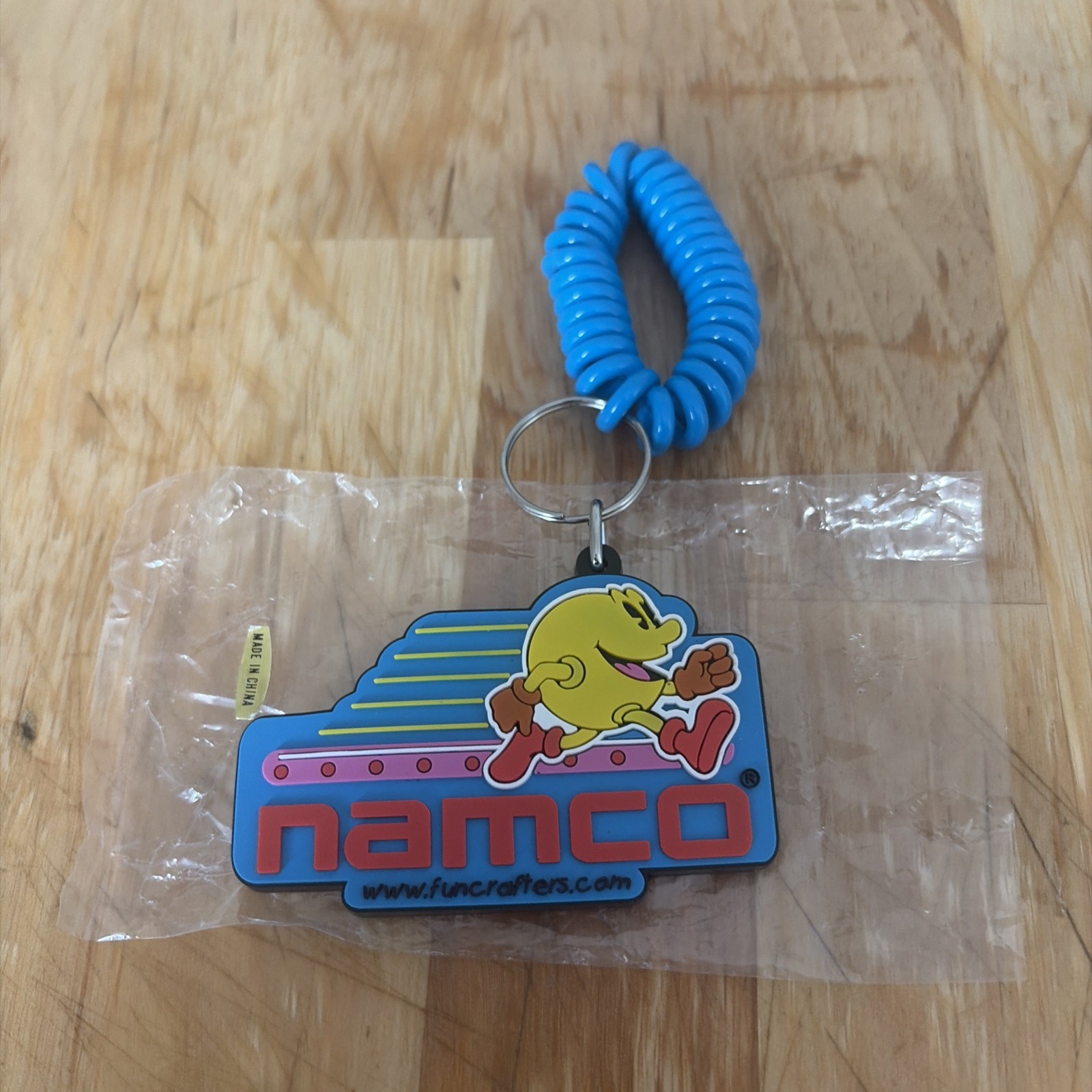 Vintage Namco Cybertainment Pac-Man Keychain NOS Sealed Fun rafters 1990s 2000s Vintage Namco Cybertainment Pac-Man Keychain NOS Sealed Fun rafters 1990s 2000s