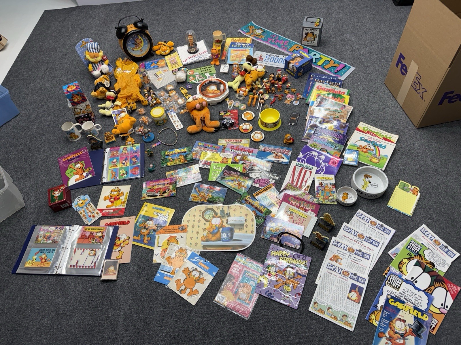 230 Item Garfield Collection Lot Rare Vintage Books Ceramics Mugs Plush Figures 230 Item Garfield Collection Lot Rare Vintage Books Ceramics Mugs Plush Figures