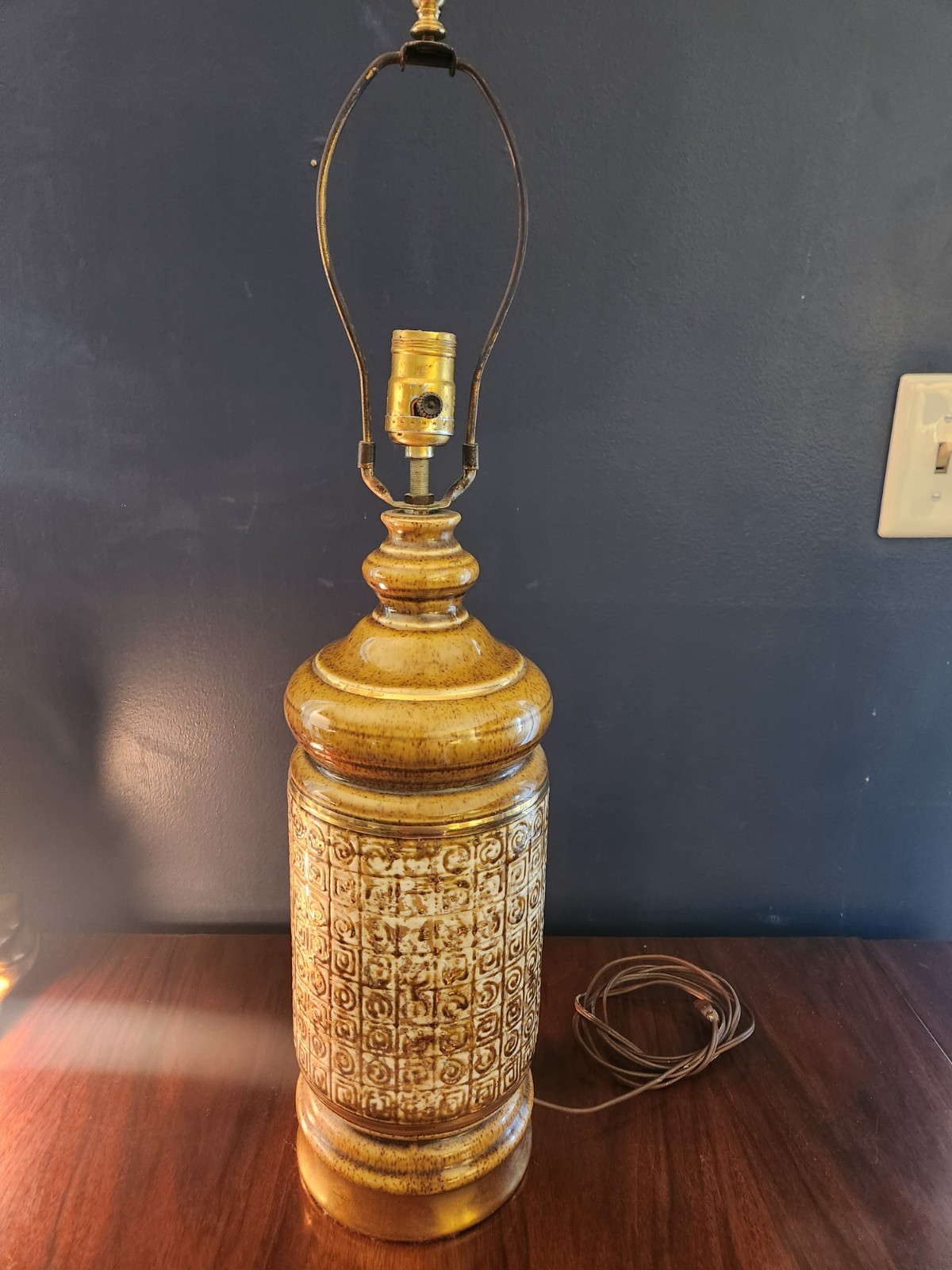 MCM Brutalist Ceramic Table Lamp - Drip Glaze Brown/ Gold - VTG 1960s - Works MCM Brutalist Ceramic Table Lamp - Drip Glaze Brown/ Gold - VTG 1960s - Works