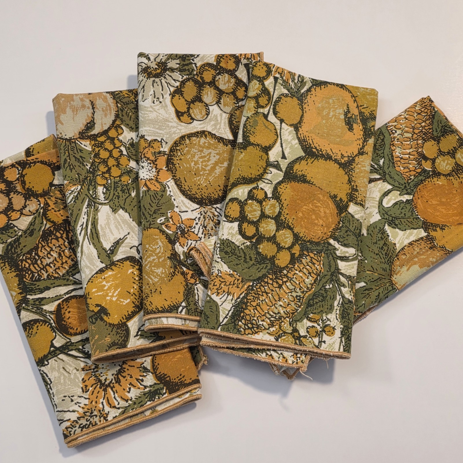 Vintage 1970s Retro Fruit Print Placemats Set of 5 Avocado Green Yellow 14x16
