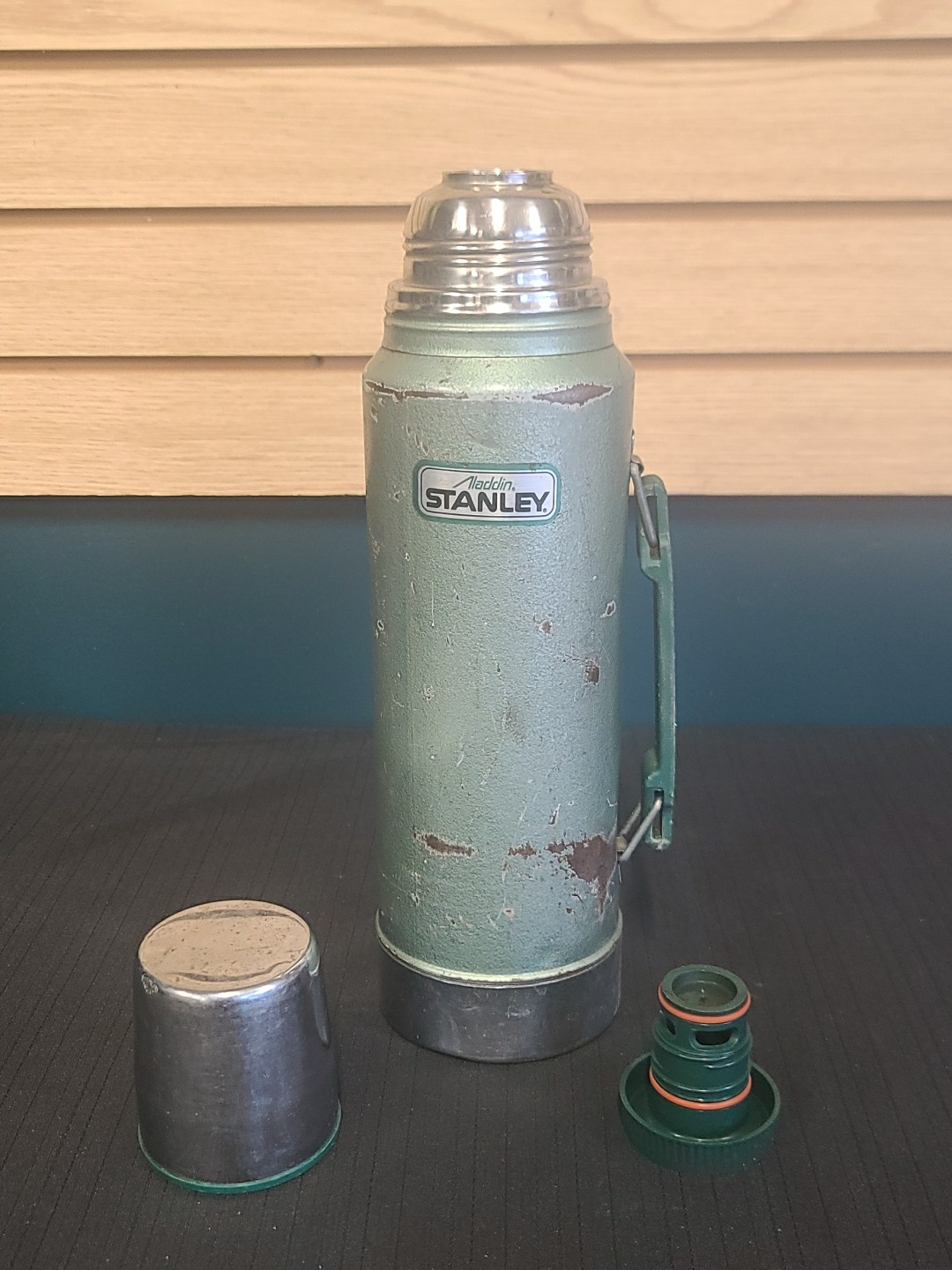 Vintage Stanley Aladdin Green Vacuum Bottle Thermos A-944DH Quart Made In USA