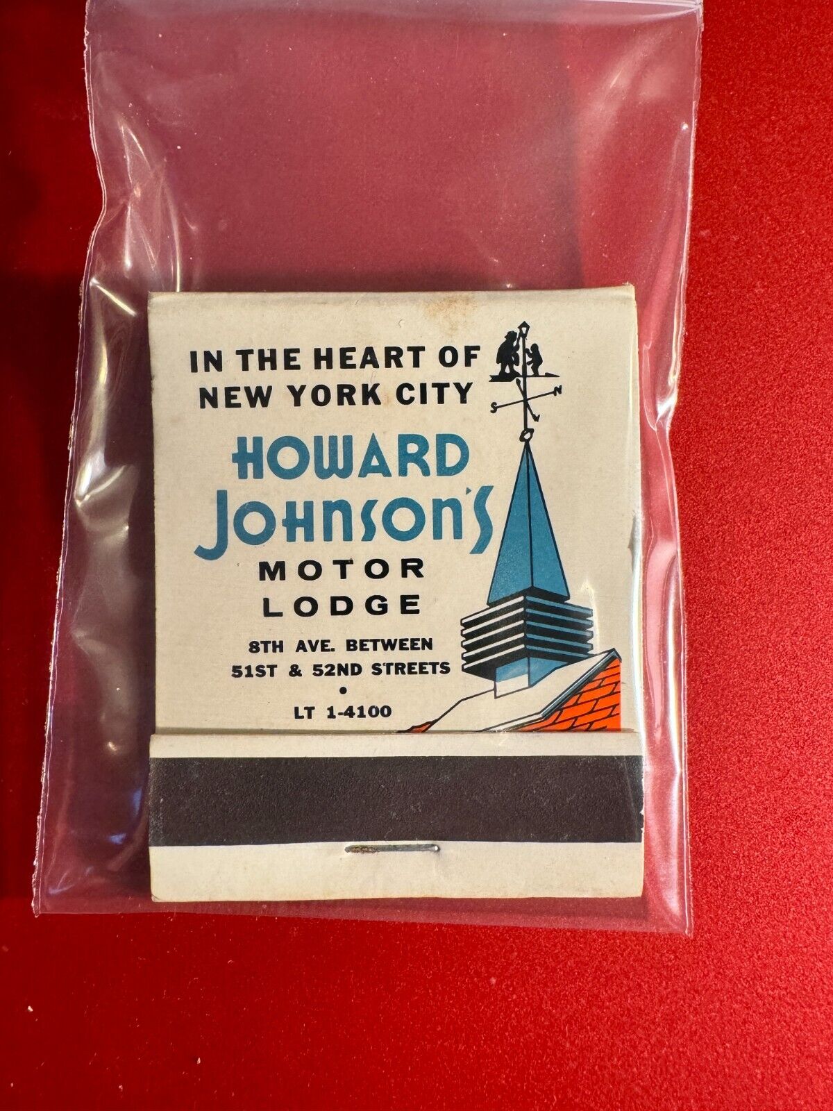 MATCHBOOK - HOWARD JOHNSON'S MOTOR LODGE - HEART OF NEW YORK CITY -  UNSTRUCK