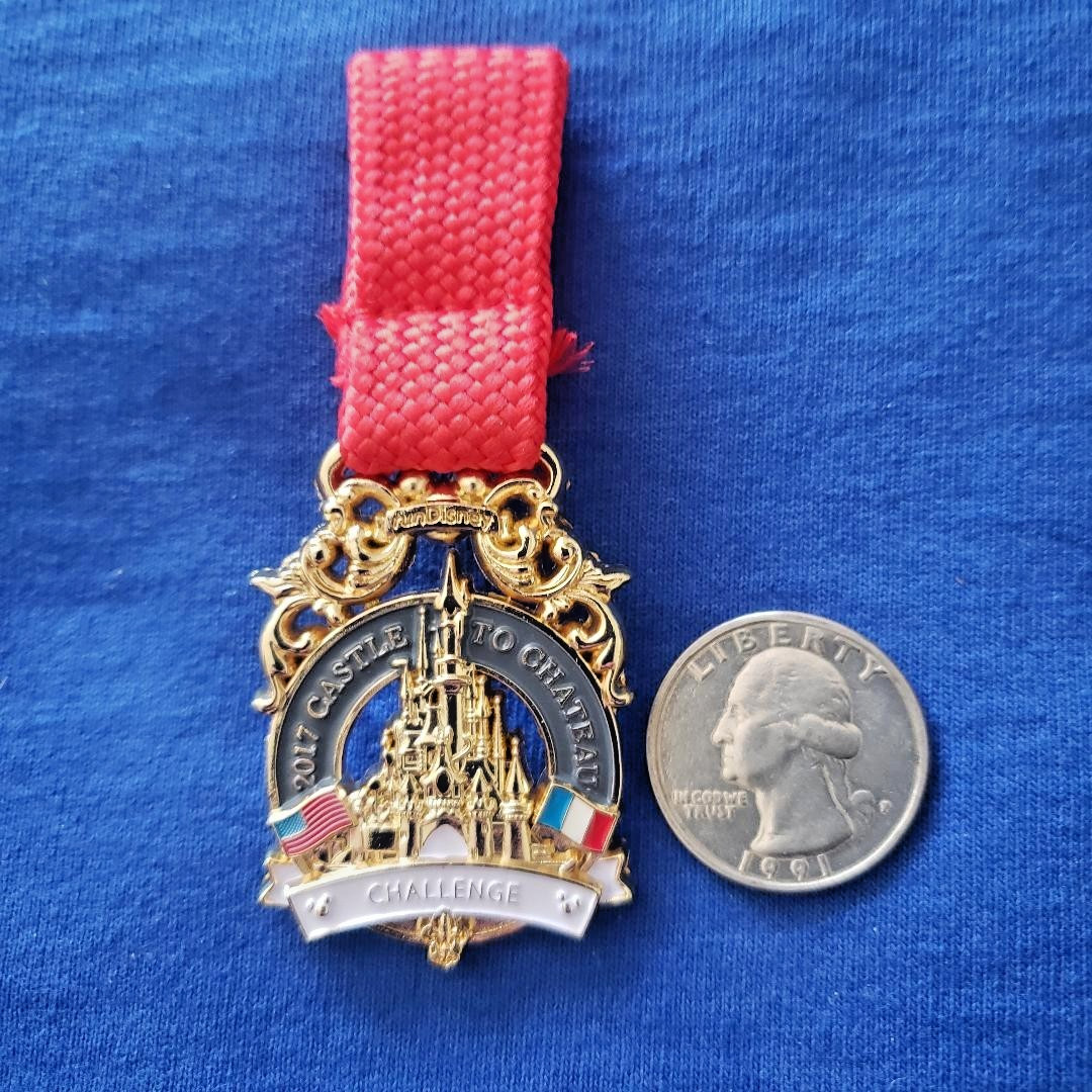 DISNEY PIN dlrp runDisney Marathon 25th 2017 castle to chateau LE 800 DLRP PARIS DISNEY PIN dlrp runDisney Marathon 25th 2017 castle to chateau LE 800 DLRP PARIS
