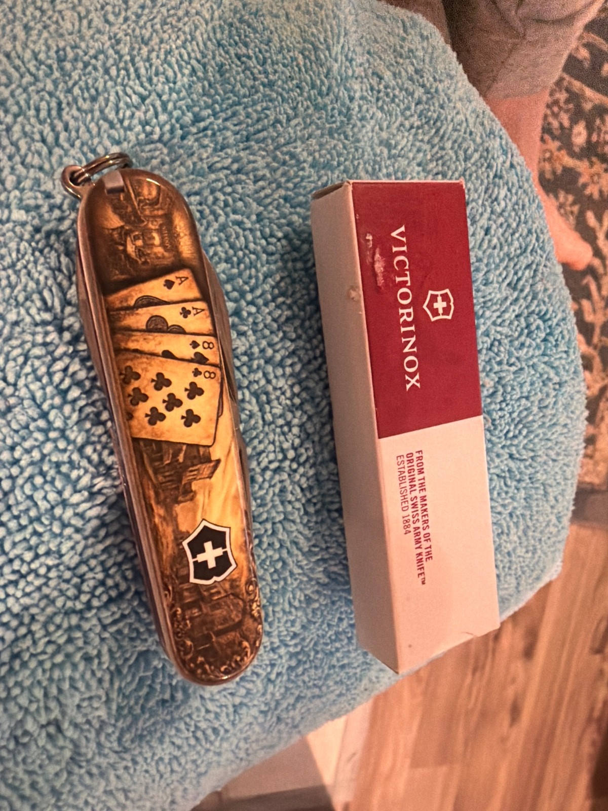Victorinox SMKW Exclusive DEAD MAN’S HAND TINKER NEVER TO BE RELEASED AGAIN Victorinox SMKW Exclusive DEAD MAN’S HAND TINKER NEVER TO BE RELEASED AGAIN