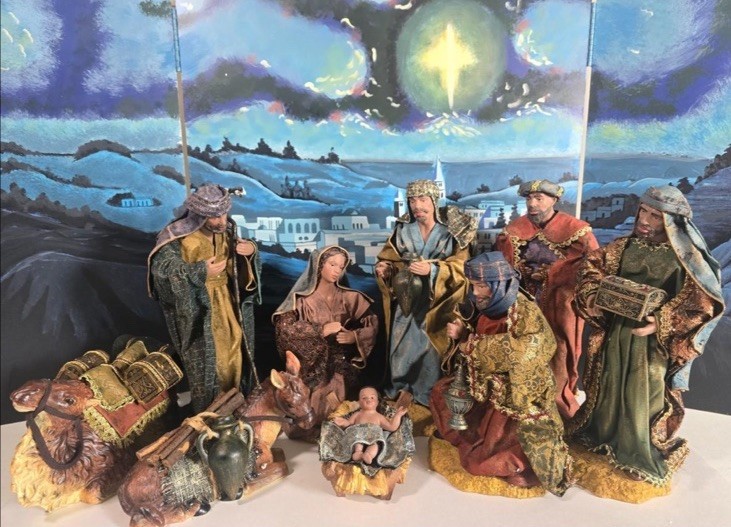 2001 Grandeur Noel Fabric Mache Nativity Set Bethlehem Village & Box 12 Pieces 2001 Grandeur Noel Fabric Mache Nativity Set Bethlehem Village & Box 12 Pieces