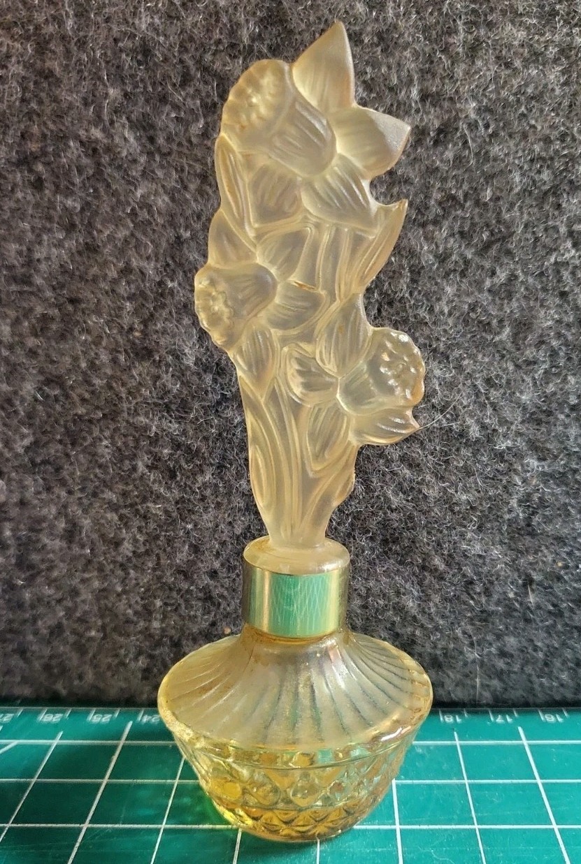 Vintage Avon Fragrance Splendor Perfume Bottle Frosted Daffodil Topper 1971 Vintage Avon Fragrance Splendor Perfume Bottle Frosted Daffodil Topper 1971