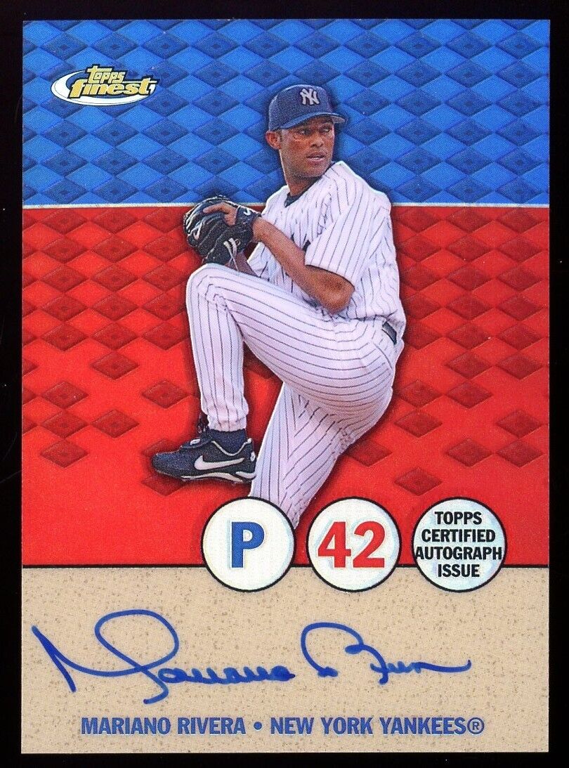2005 TOPPS FINEST REFRACTOR MARIANO RIVERA AUTO AUTOGRAPH PERFECT ON CARD MINT