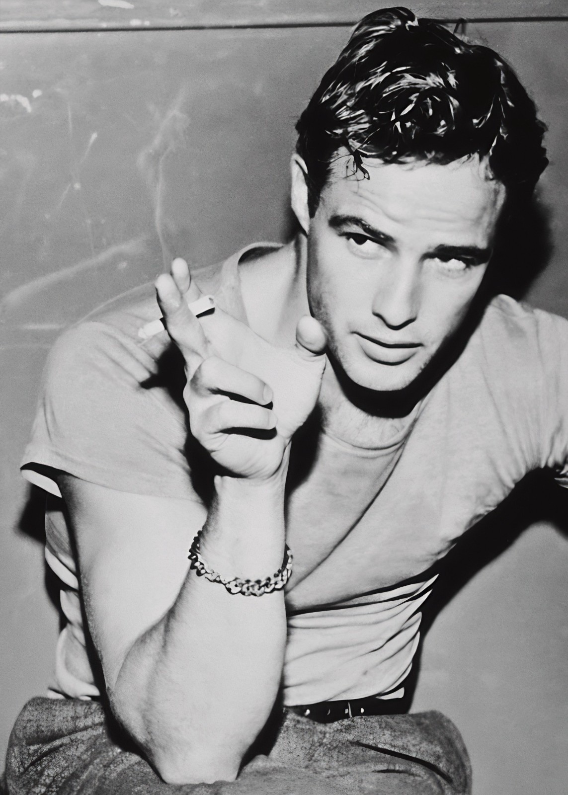 Young MARLON BRANDO - Movie Star Icon - 5 x 7 inch Photo Print
