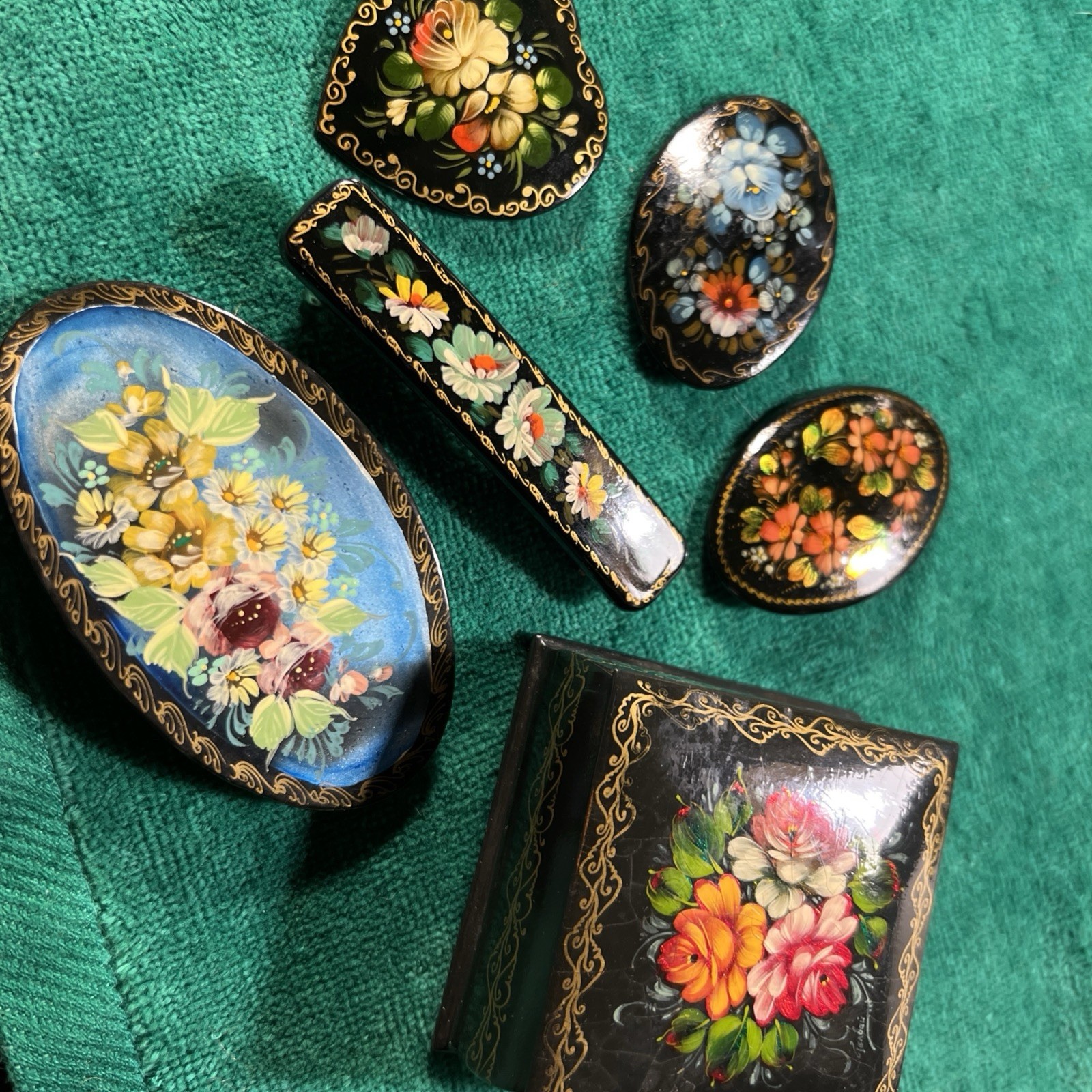 Vtg Russian Artisan Brooch Hair Piece Trinket Box Handpainted Signed Lot 6 Pc Vtg Russian Artisan Brooch Hair Piece Trinket Box Handpainted Signed Lot 6 Pc