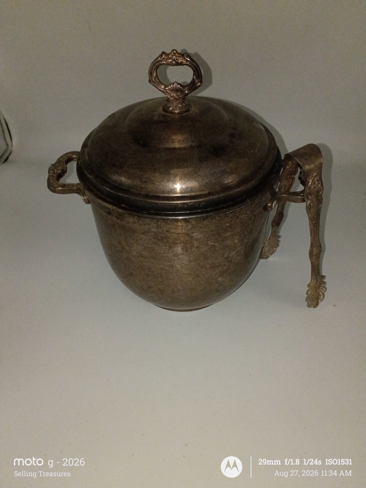 Vintage SHERIDAN Silver PLATED Covered ICE Bucket W/CERAMIC Insert And TONGS Vintage SHERIDAN Silver PLATED Covered ICE Bucket W/CERAMIC Insert And TONGS