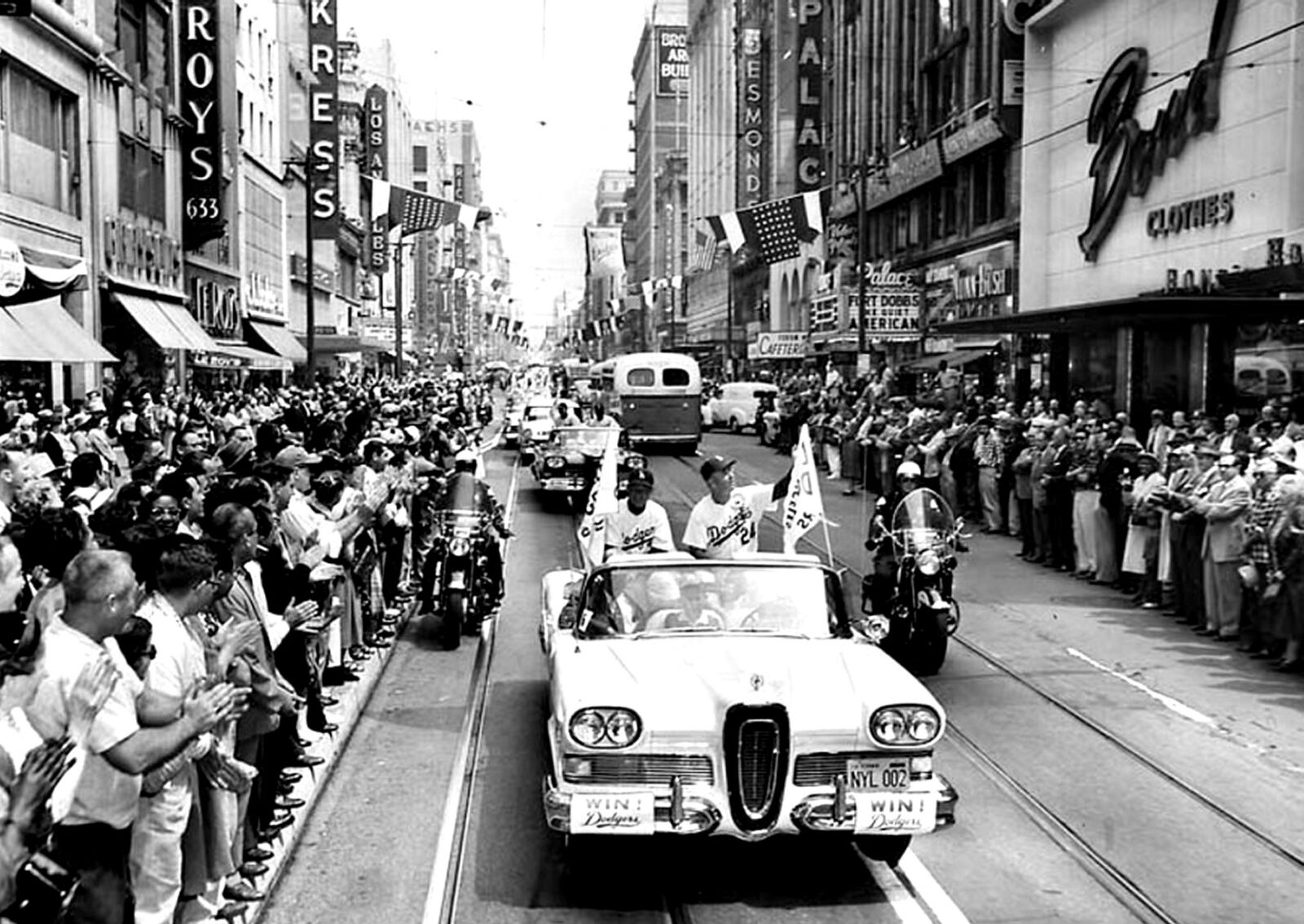 1958 DODGERS Arrival in Los Angeles PARADE Photo EDSEL (174-x )
