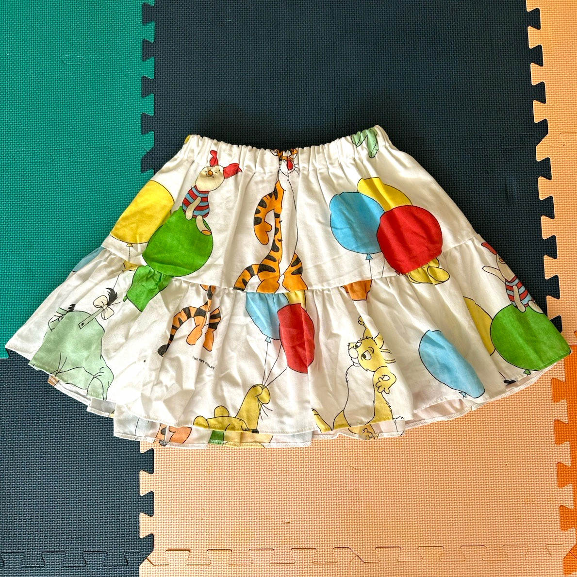 Disney Winnie the Pooh Small Shop Vintage Sheet Skirt Balloon Print