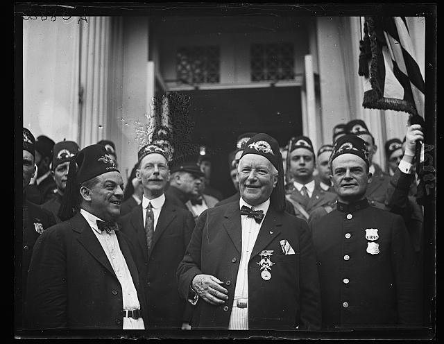 Photo:Shriners 1923 June Lodge Ceremony Men Fezzes Flag Group Portrait