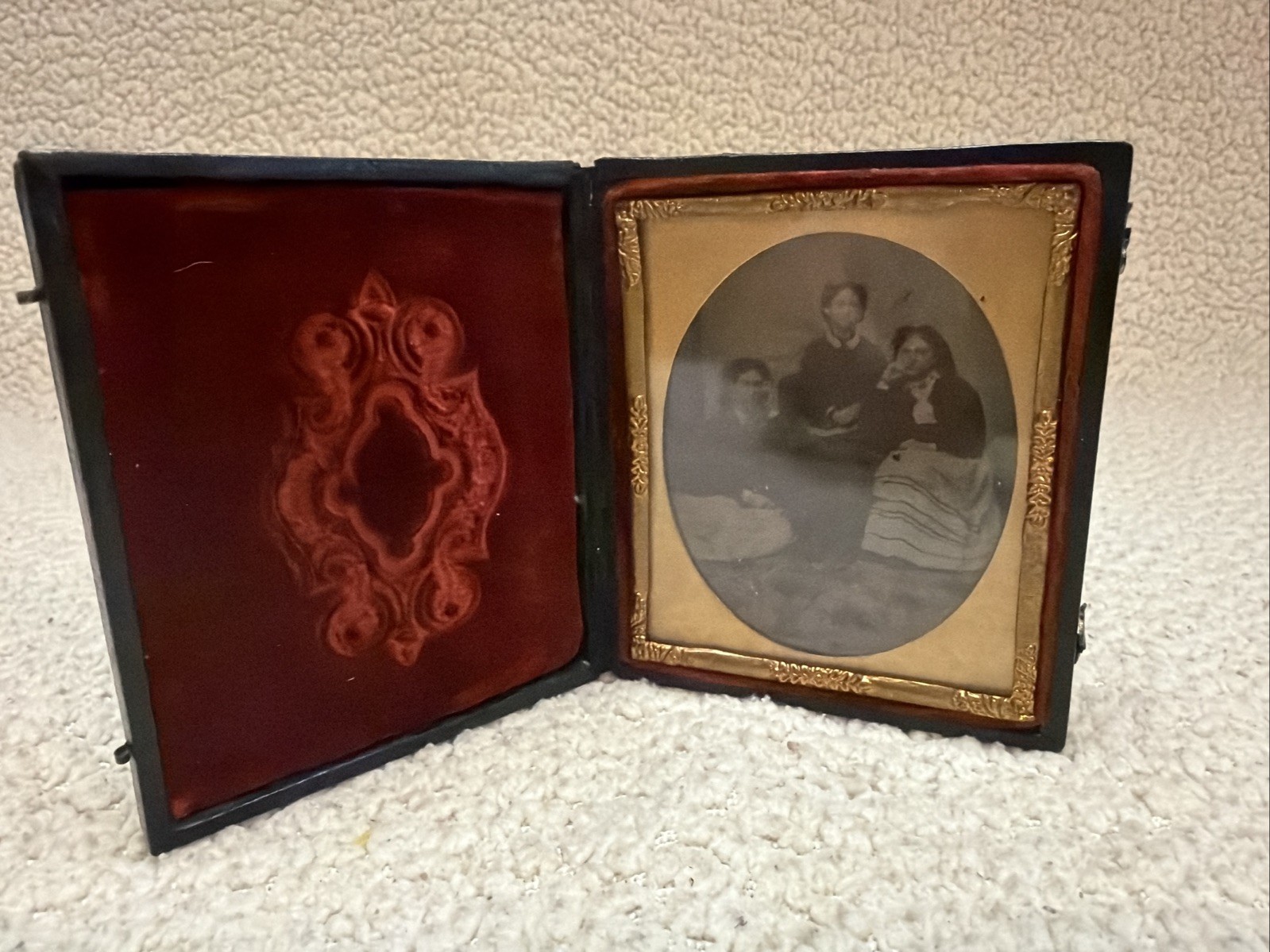 Antique Cased Photograph Three Women Civil War Era Portrait Double Clasp Case
