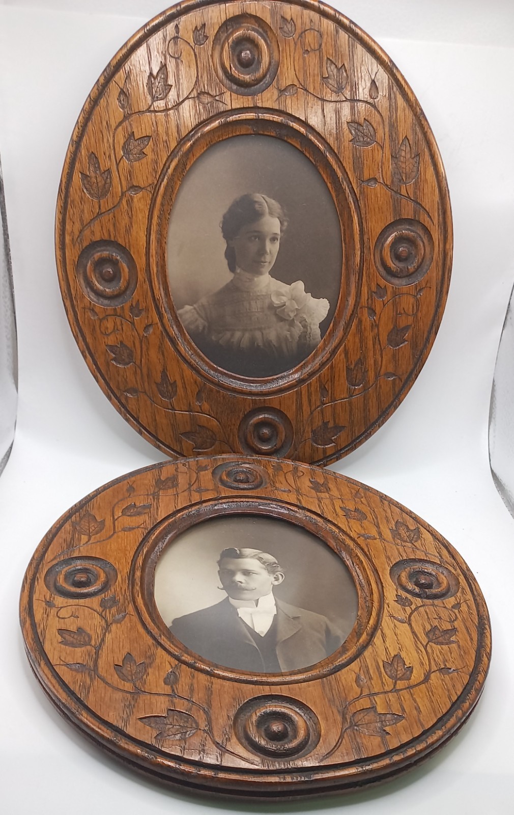 Antique Pair Flemish Art Nouveau Pyrography Wood Burned Oval Picture Frames Set Antique Pair Flemish Art Nouveau Pyrography Wood Burned Oval Picture Frames Set