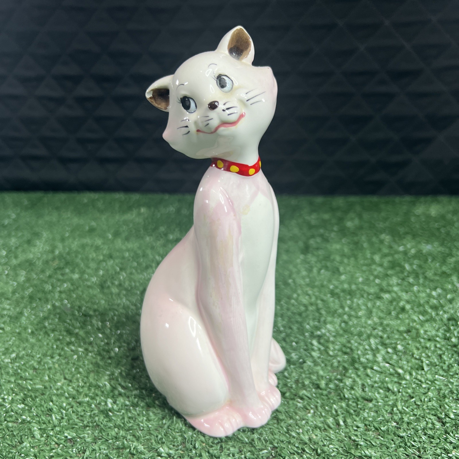 Vintage Enesco Disney Aristocats Duchess Pink Cat Figurine 7.75\ Vintage Enesco Disney Aristocats Duchess Pink Cat Figurine 7.75\