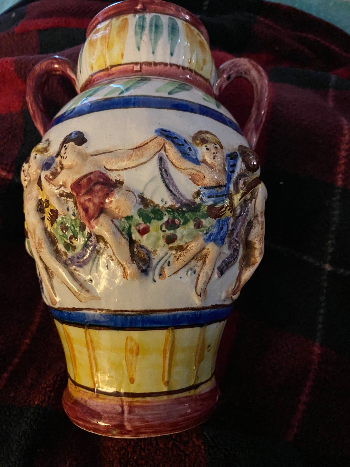 Vintage Italian Majolica Cherub Urn Vase 8.5\ Vintage Italian Majolica Cherub Urn Vase 8.5\