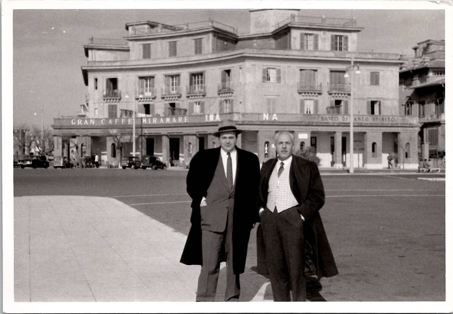 Lido di Ostia Rome Italy Gran Caffè Miramare Dapper Men 1950s Vintage Photo 2 Lido di Ostia Rome Italy Gran Caffè Miramare Dapper Men 1950s Vintage Photo 2