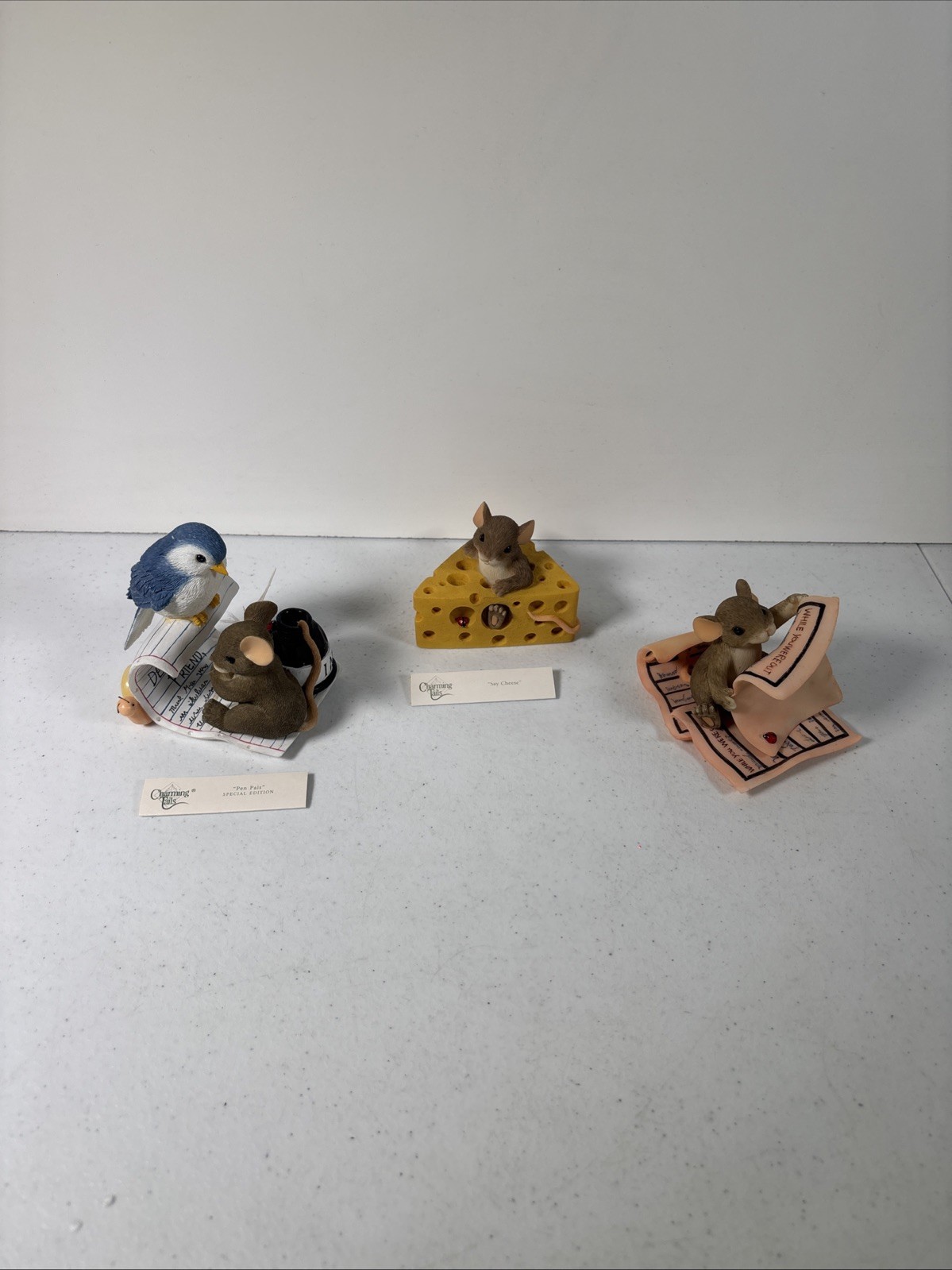Charming Tails Hand Painted Resin Mouse Figurines Lot of 3 Charming Tails Hand Painted Resin Mouse Figurines Lot of 3