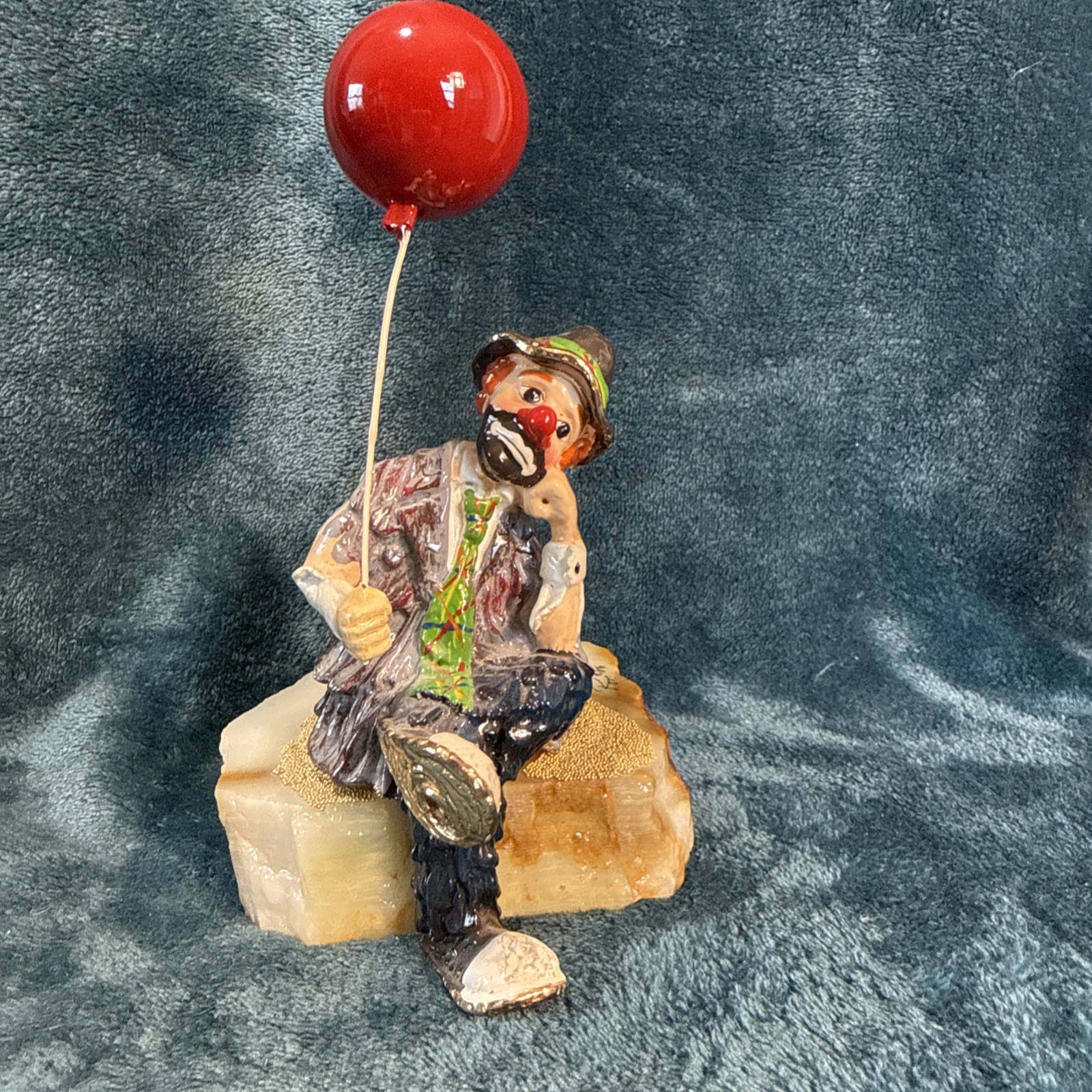 1987 - Ron Lee - Emmett Kelly Holding Balloon , Figure Statue signed 1986 1987 - Ron Lee - Emmett Kelly Holding Balloon , Figure Statue signed 1986