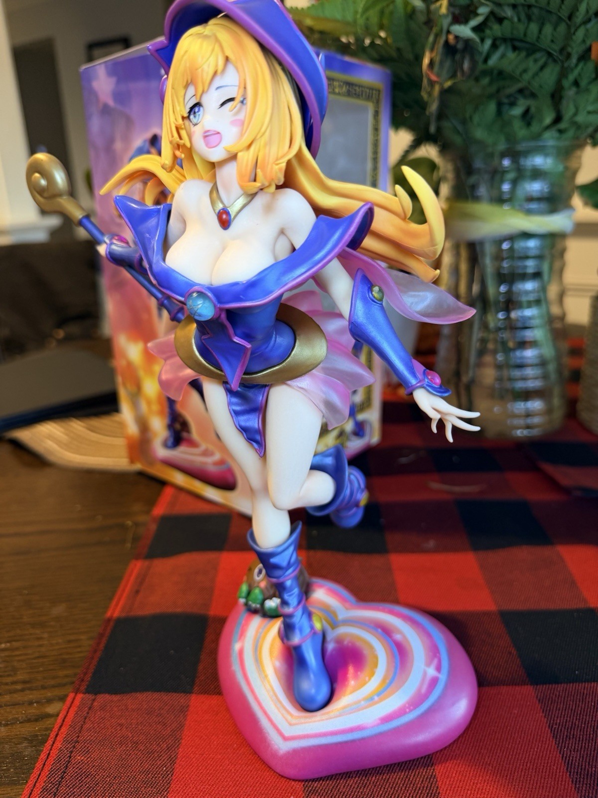 Yu-Gi-Oh - Dark Magician Girl Figurine - 11 Inch Anime Figure NEW IN BOX Yu-Gi-Oh - Dark Magician Girl Figurine - 11 Inch Anime Figure NEW IN BOX
