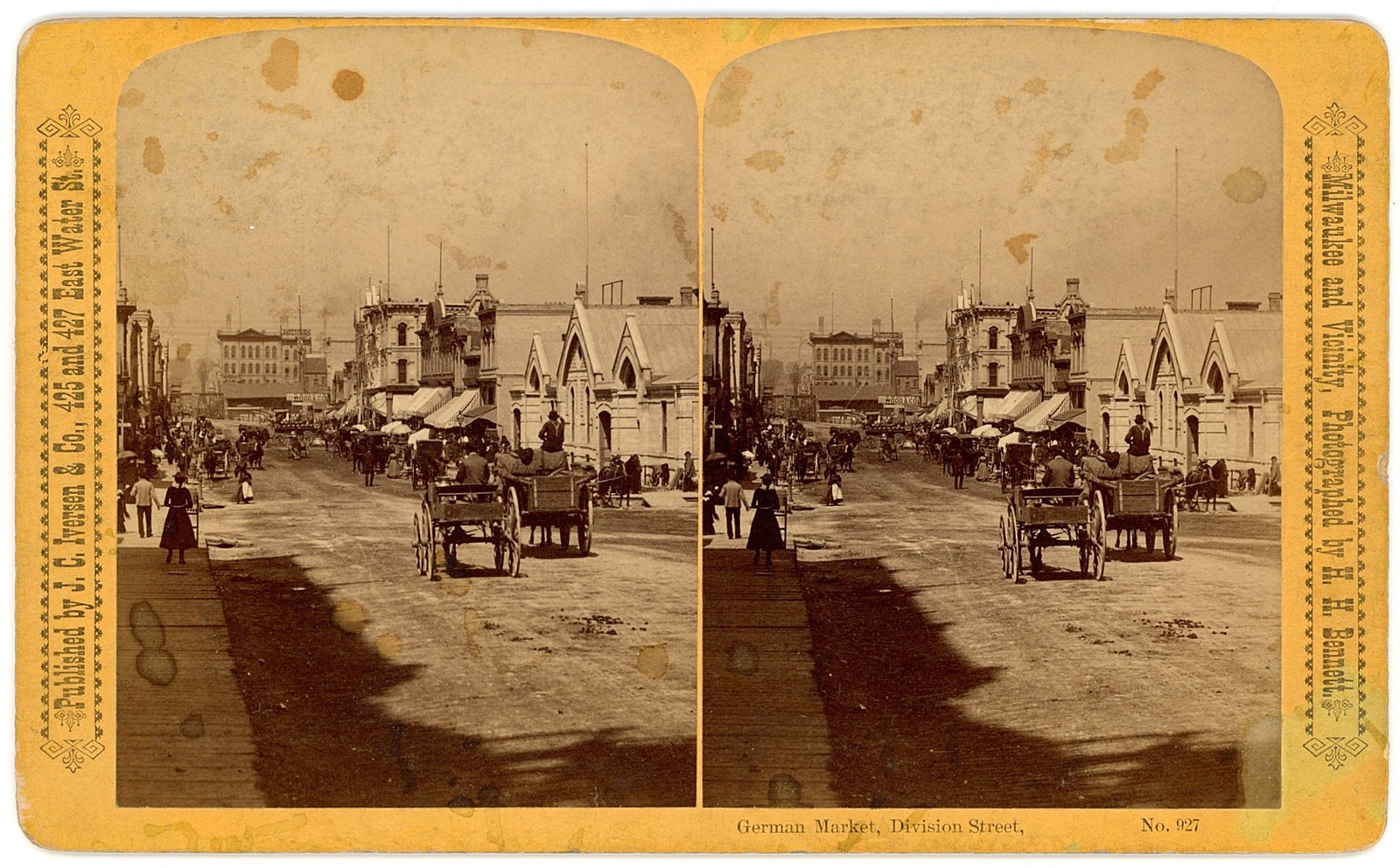 WISCONSIN STEREOVIEW - Milwaukee - Division Street - German Market - HH Bennett