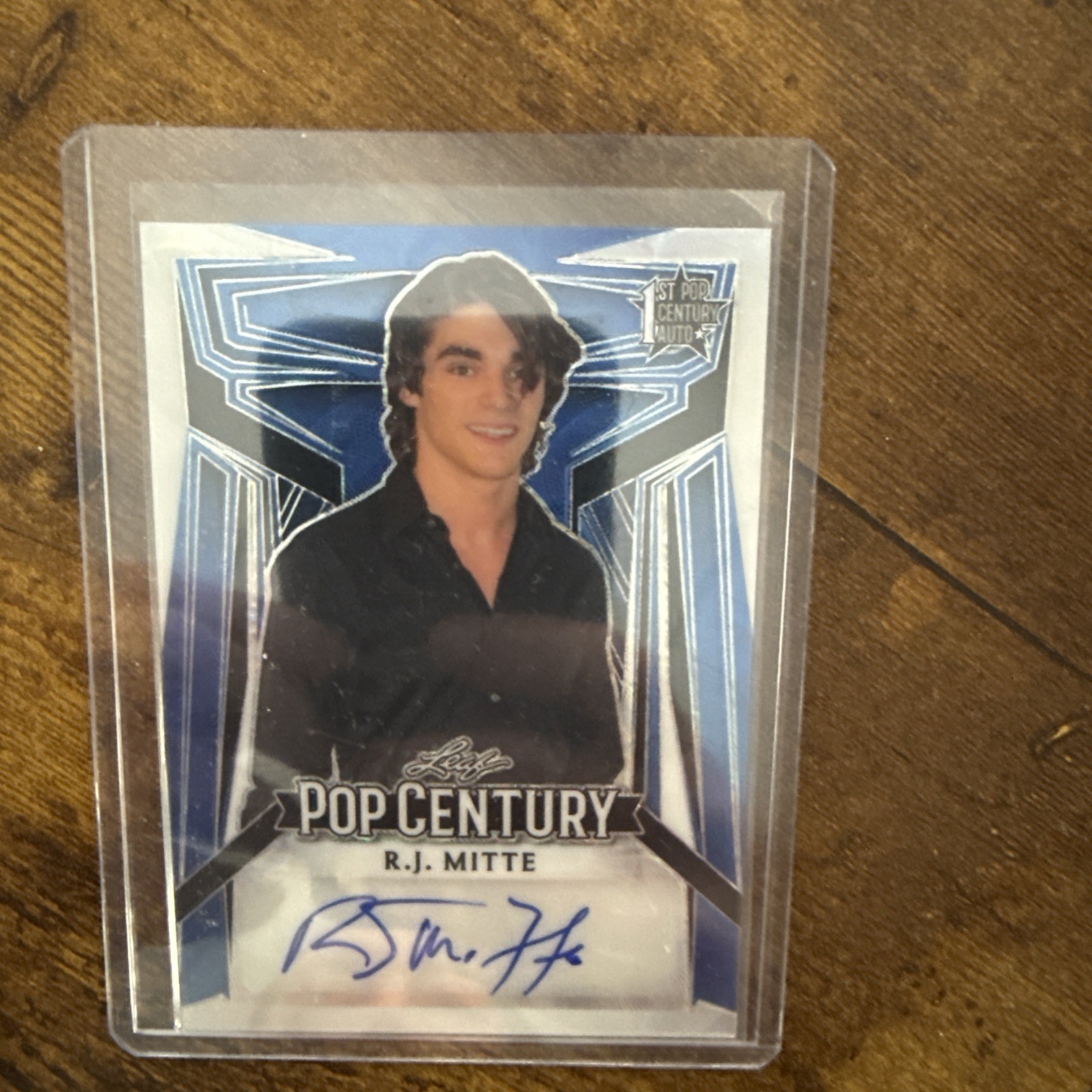 RJ Mitte signature Breaking Bad 2023 Leaf Metal Pop Century #d 6/10 Auto Flynn RJ Mitte signature Breaking Bad 2023 Leaf Metal Pop Century #d 6/10 Auto Flynn