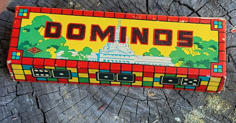 Vintage 1940s-50s Coca-Cola Domino Set – Complete – Mid Century Coke Collectible Vintage 1940s-50s Coca-Cola Domino Set – Complete – Mid Century Coke Collectible