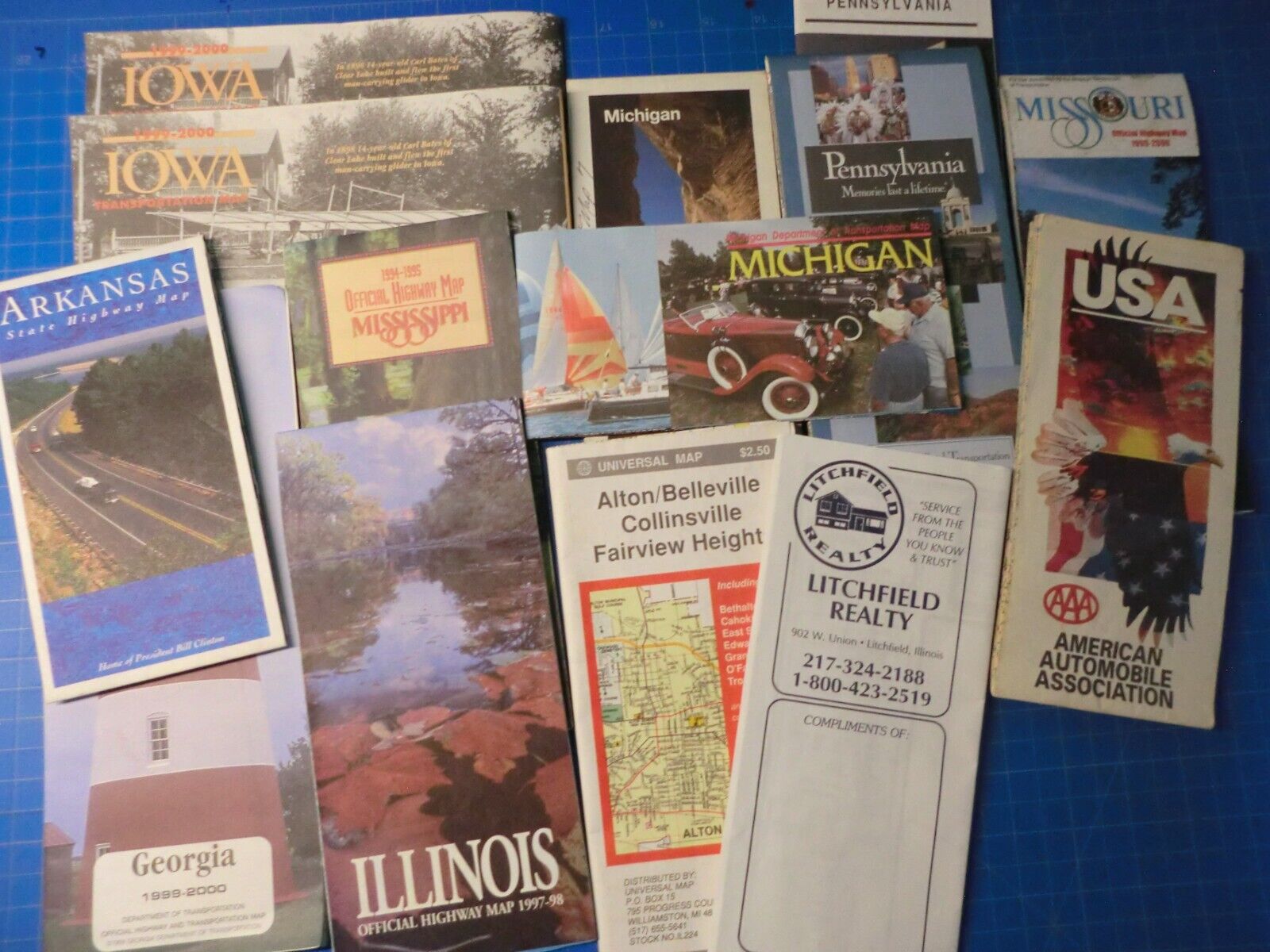 Mixed Lot of 14 Old Road Maps Highway City USA Issued 1990 - 2000