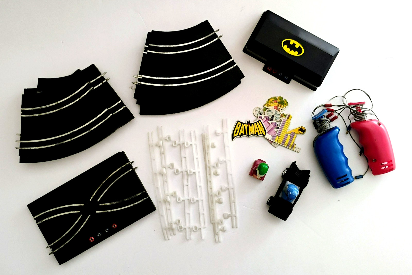 Vtg 1974 Pre-Owned Batman Two-Lane Road Racing Set Azrak-Hamway Licensed Product Vtg 1974 Pre-Owned Batman Two-Lane Road Racing Set Azrak-Hamway Licensed Product