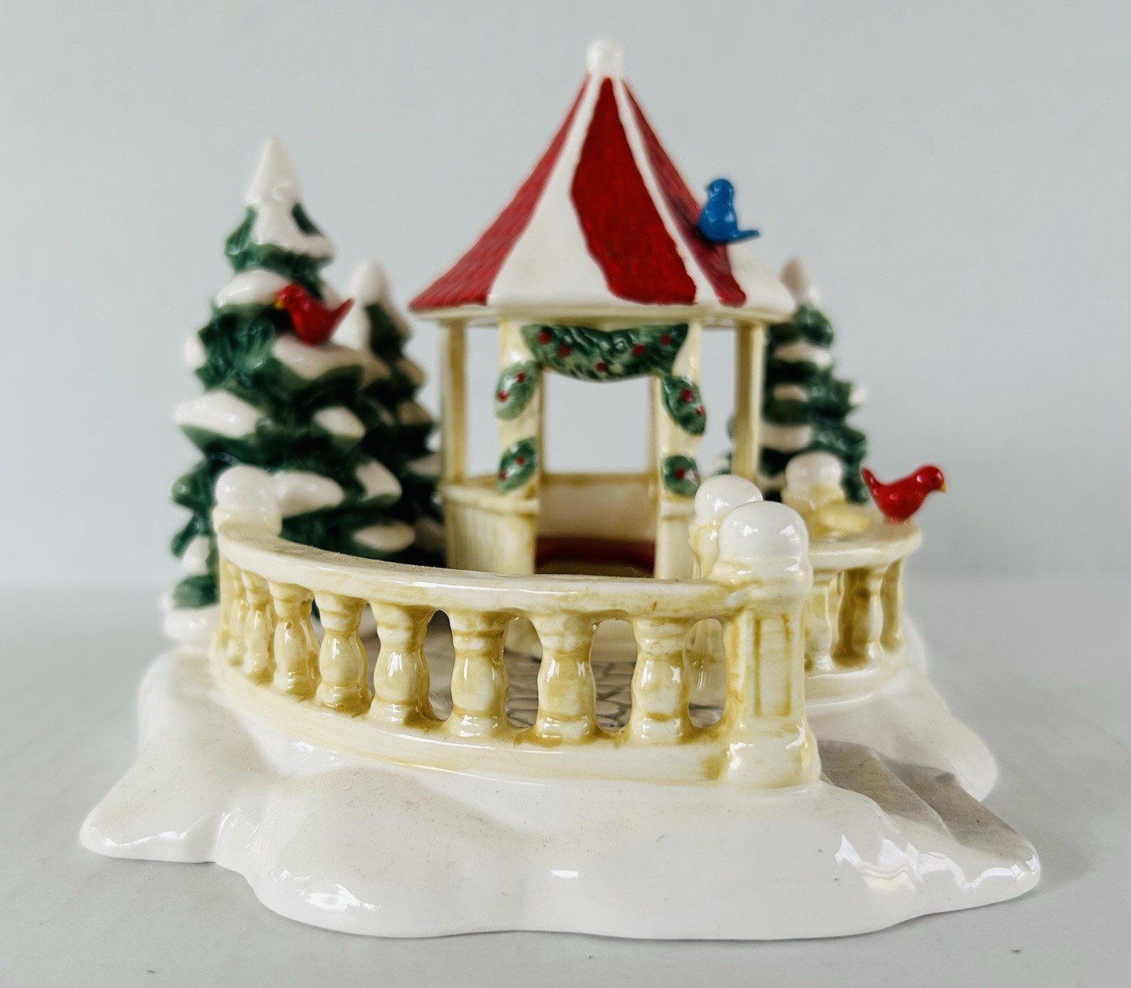 Dept 56 Christmas Snow Village Accessories Village Gazebo #51462 Dept 56 Christmas Snow Village Accessories Village Gazebo #51462