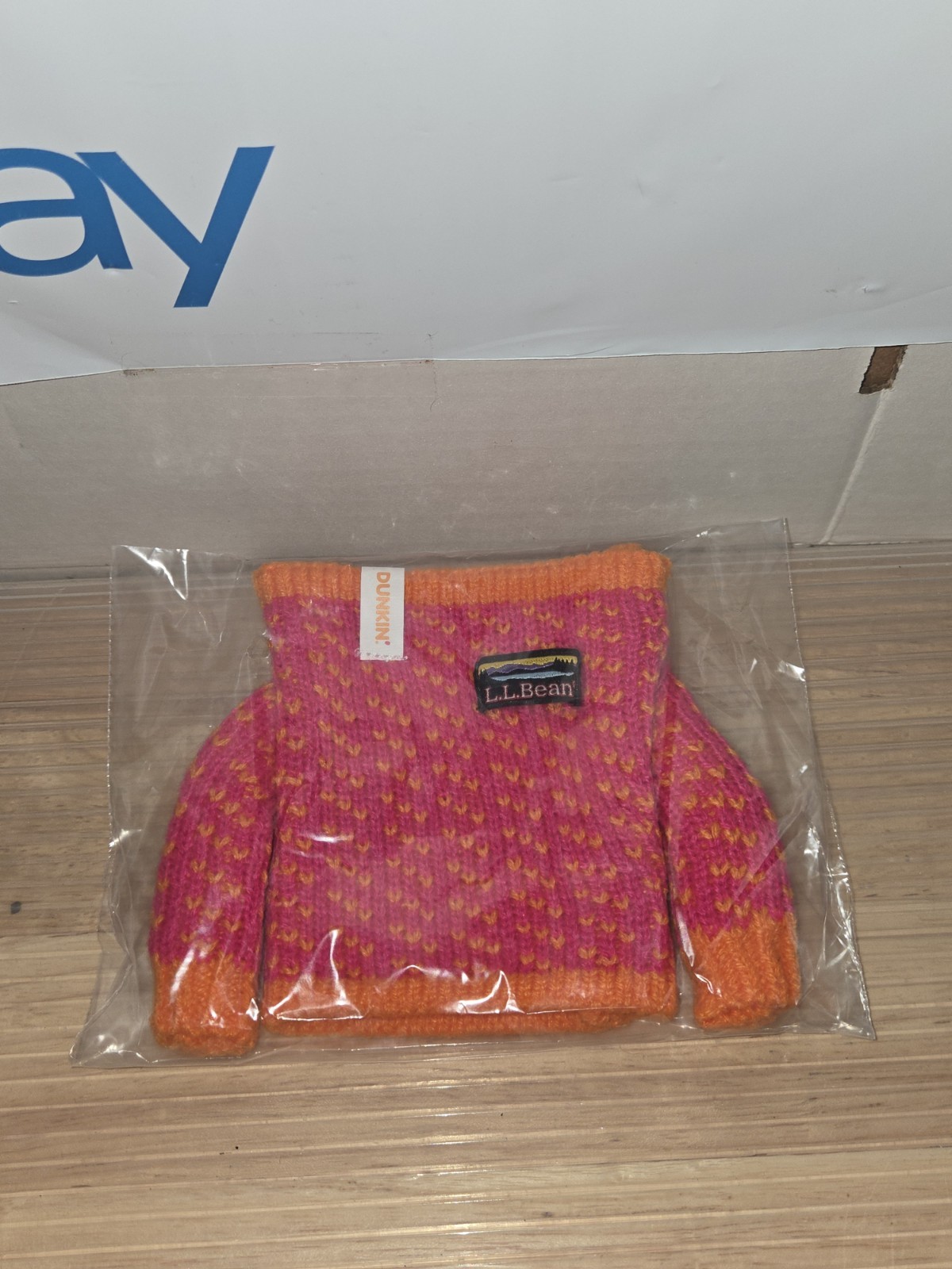 NEW LIMITED EDITION DUNKIN DONUTS L.L. BEAN SWEATER CUP SLEEVE KOOZIE 2026 NEW LIMITED EDITION DUNKIN DONUTS L.L. BEAN SWEATER CUP SLEEVE KOOZIE 2026