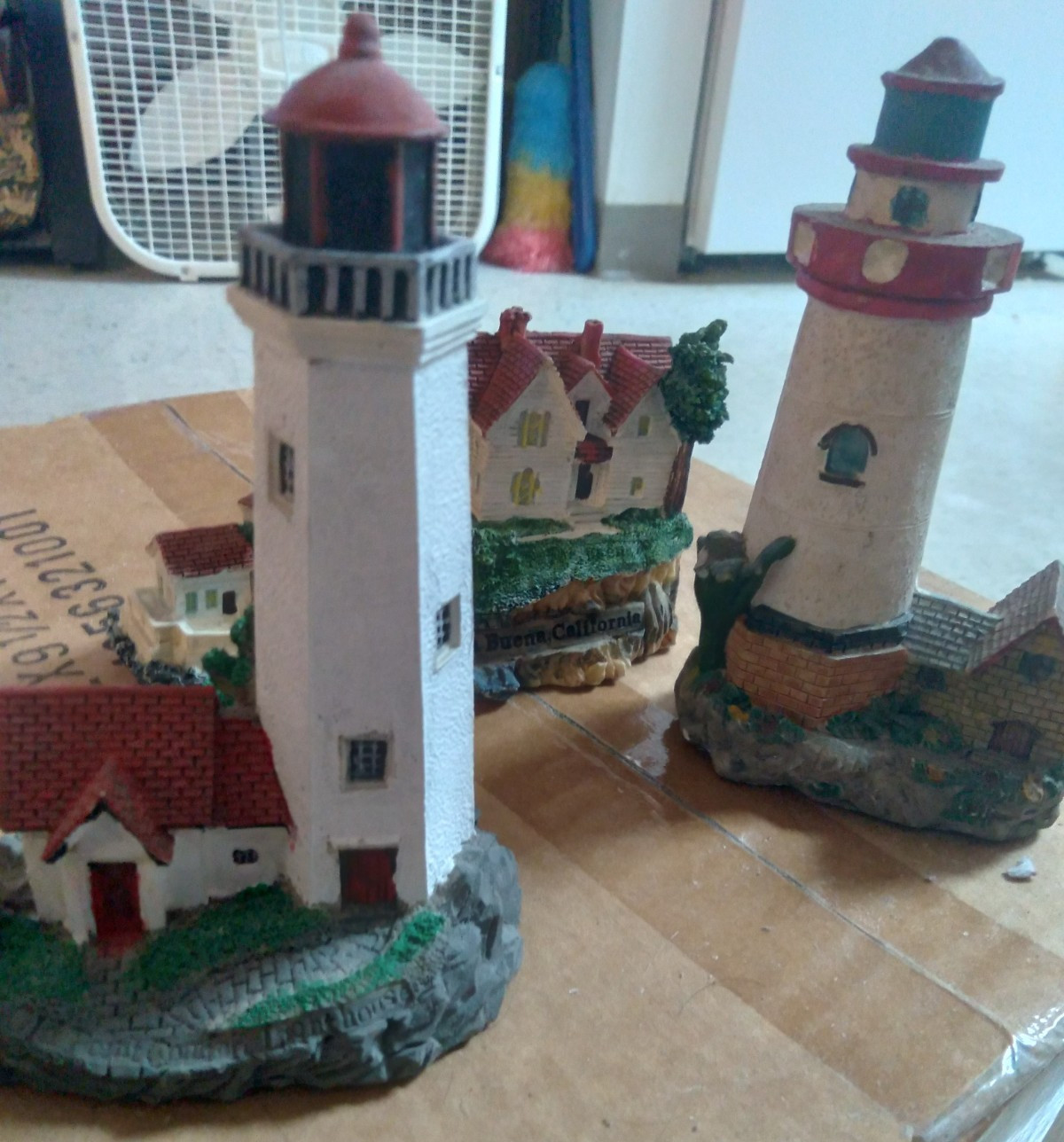 (Lot of 3) Vintage Lighthouse Collectible Figurines Good Condition (Lot of 3) Vintage Lighthouse Collectible Figurines Good Condition