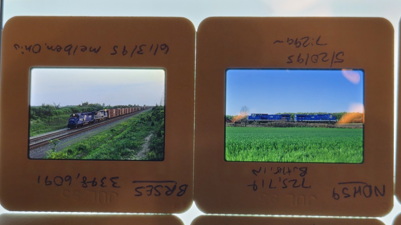 Lot Of 24 Vintage Railroad 35mm Color Slides CONRAIL, Amtrak, Railroad (CR-31)