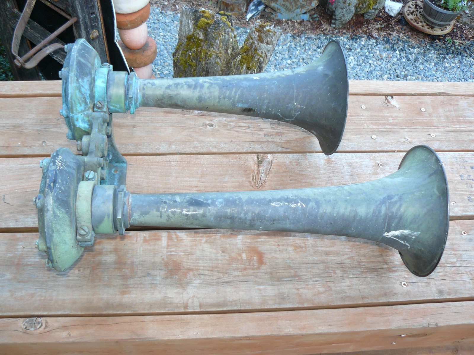 Vintage Kahlenberg D-2 Air Horns with Mount for Restoration Vintage Kahlenberg D-2 Air Horns with Mount for Restoration